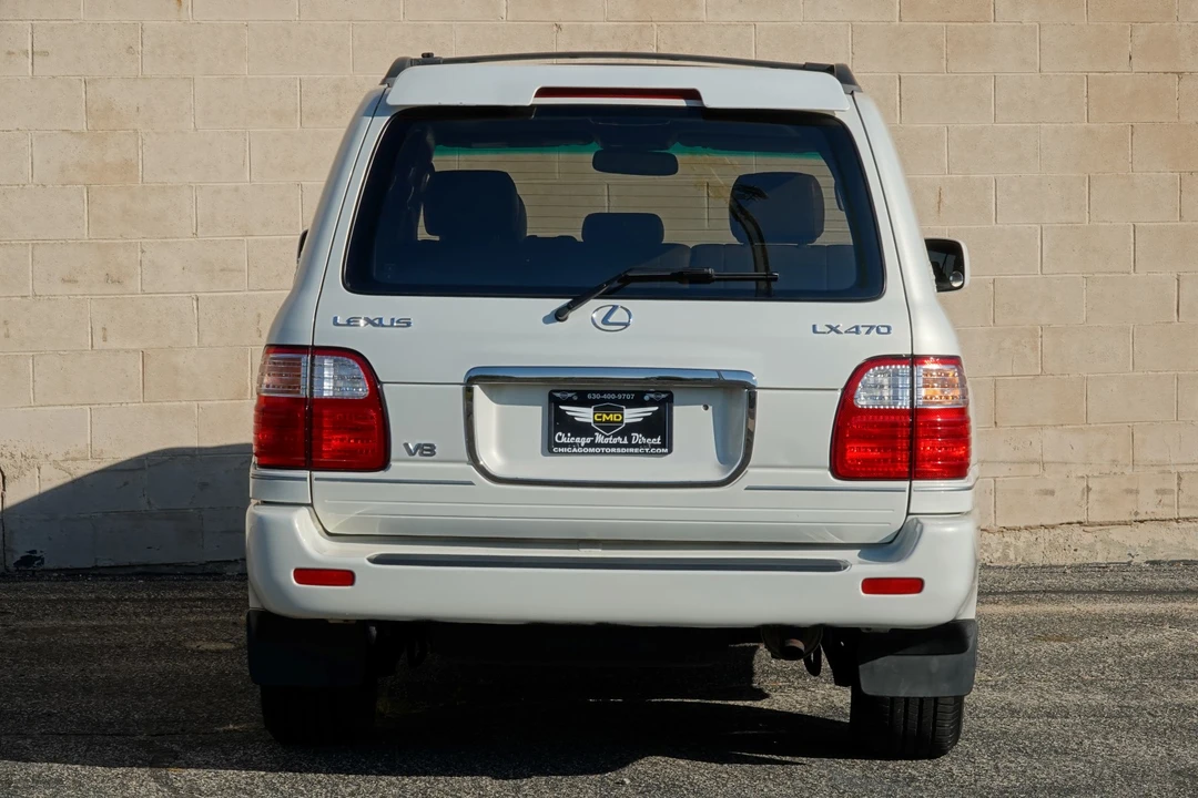 2002 Lexus LX 2nd Gen - Image 23 of 31