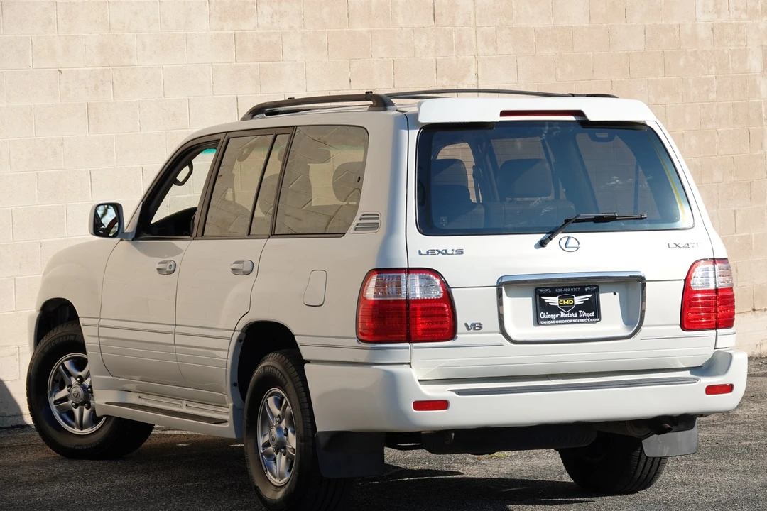 2002 Lexus LX 2nd Gen - Image 30 of 31