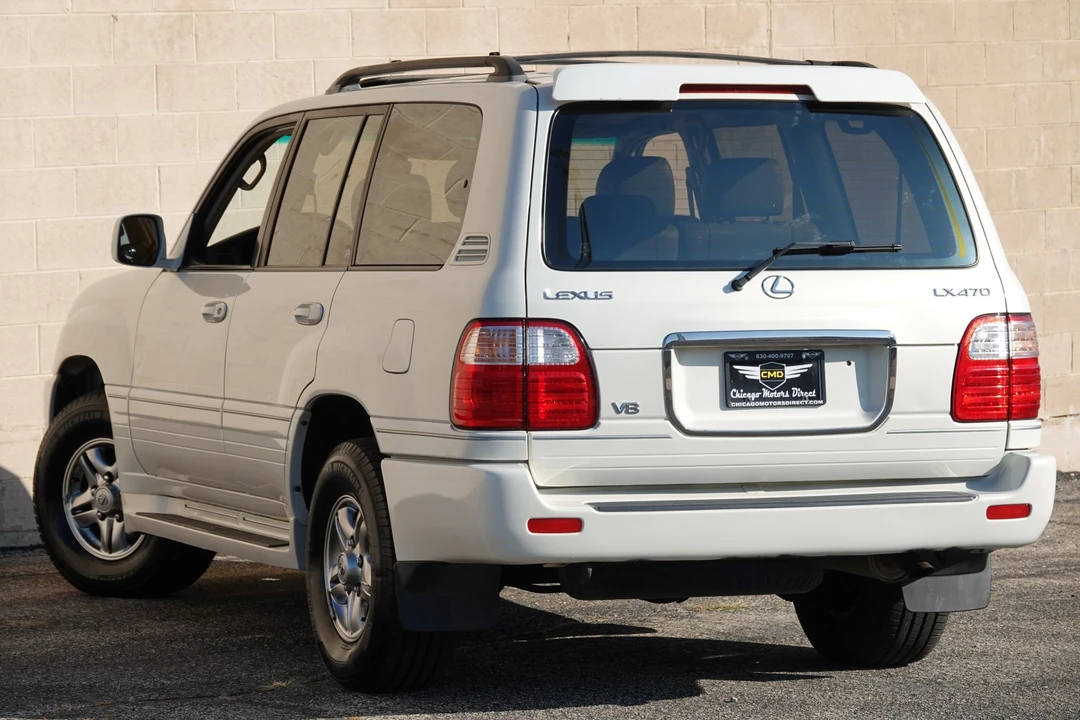2002 Lexus LX 2nd Gen - Image 29 of 31