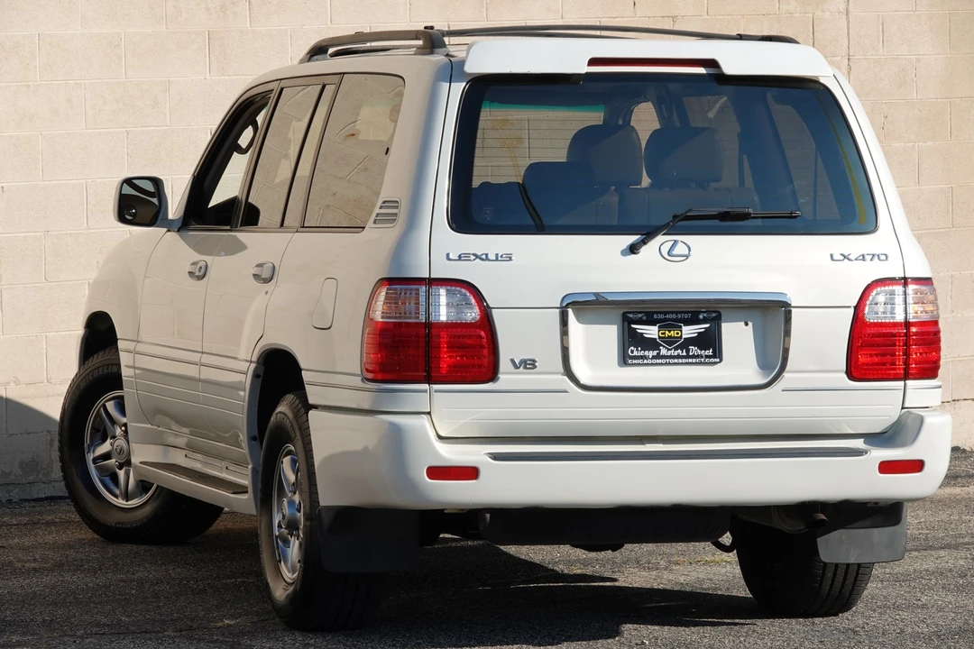 2002 Lexus LX 2nd Gen - Image 27 of 31