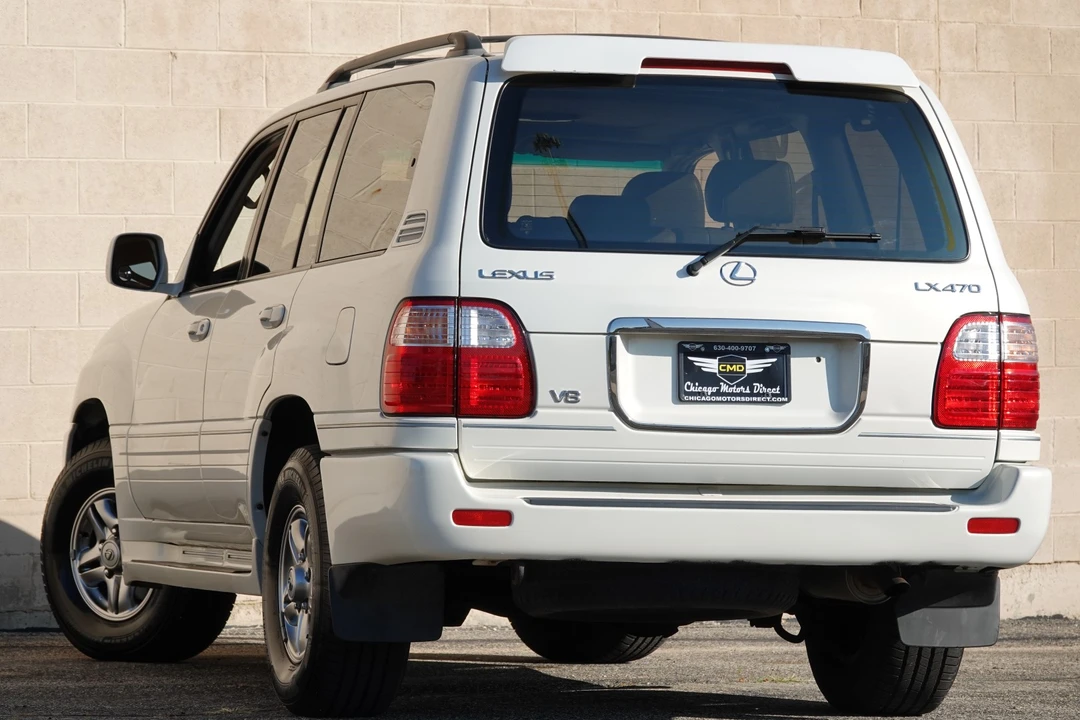 2002 Lexus LX 2nd Gen - Image 26 of 31