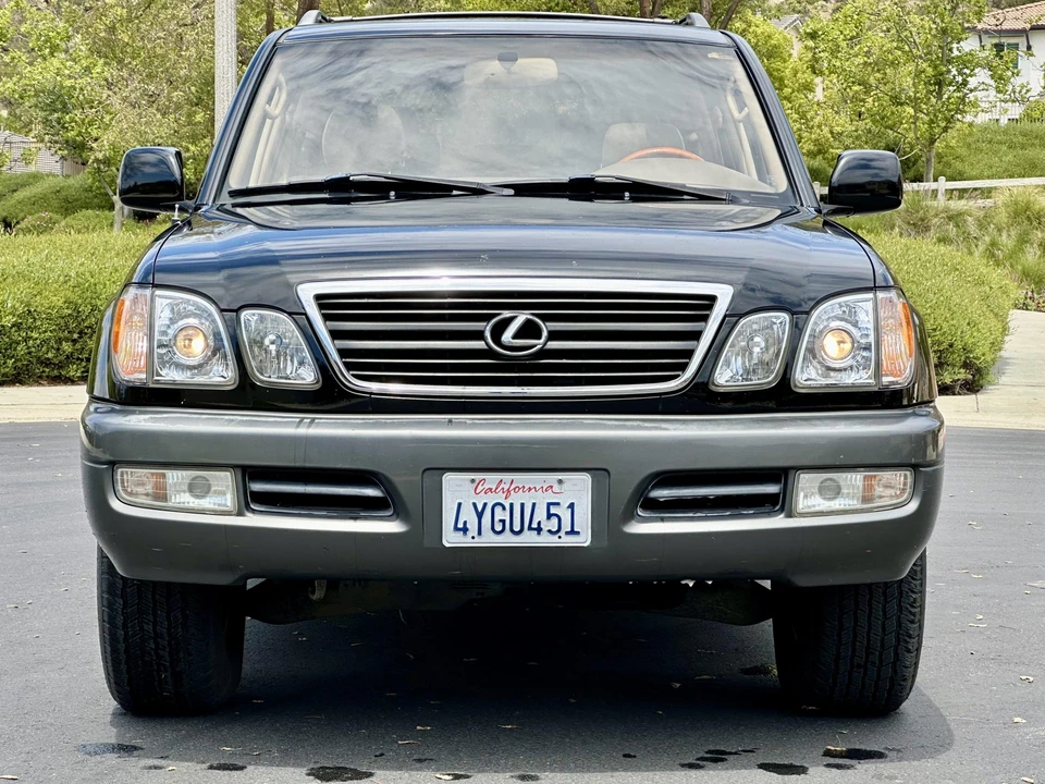 2002 Lexus LX 2nd Gen - Image 16 of 31