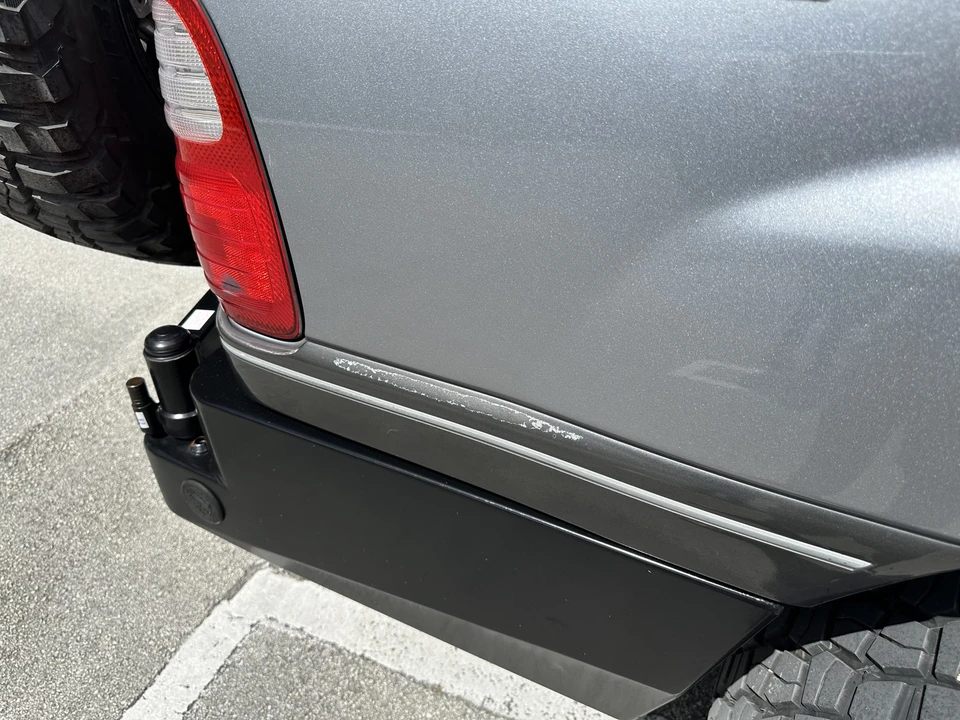 2002 Lexus LX 2nd Gen - Image 18 of 31