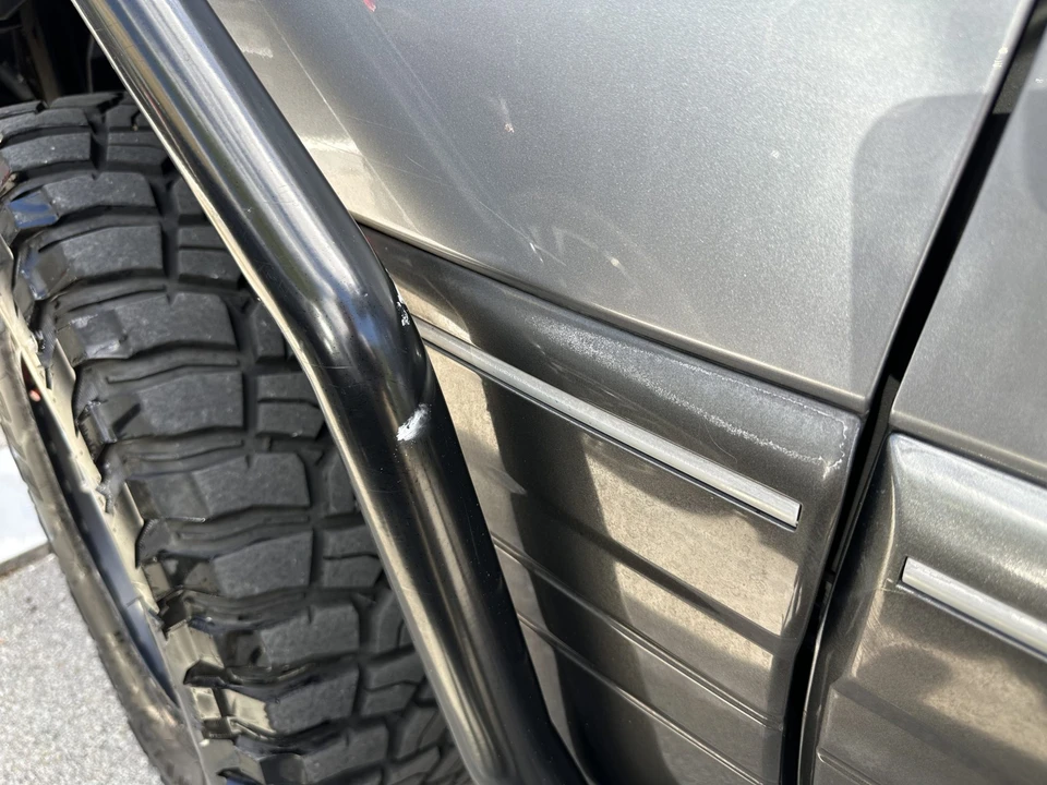 2002 Lexus LX 2nd Gen - Image 10 of 31