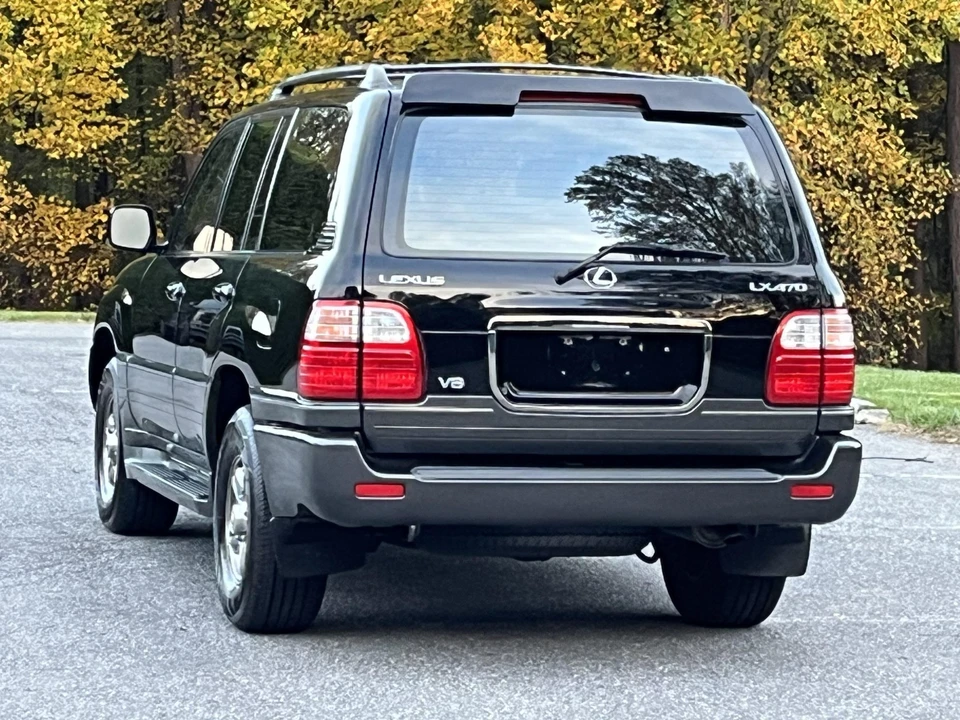 2002 Lexus LX 2nd Gen - Image 8 of 31