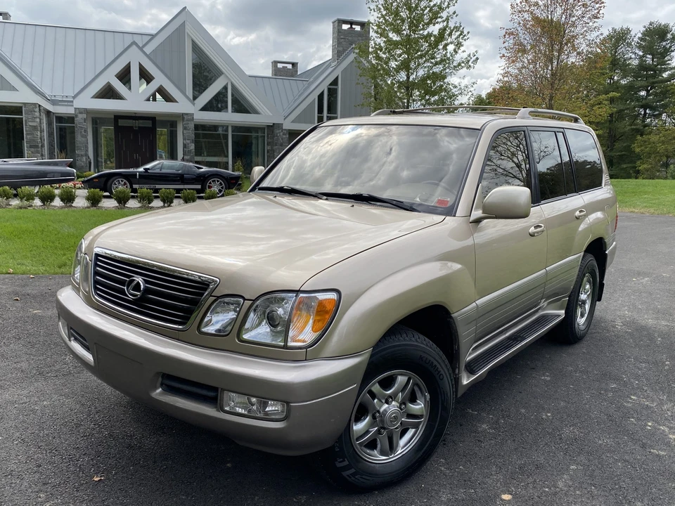 2002 Lexus LX 2nd Gen - Image 8 of 31