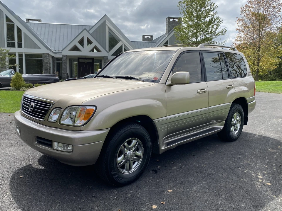2002 Lexus LX 2nd Gen - Image 6 of 31