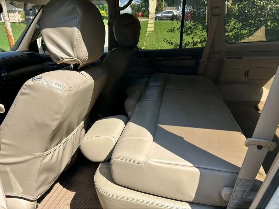 2002 Lexus LX 2nd Gen - Image 9 of 14