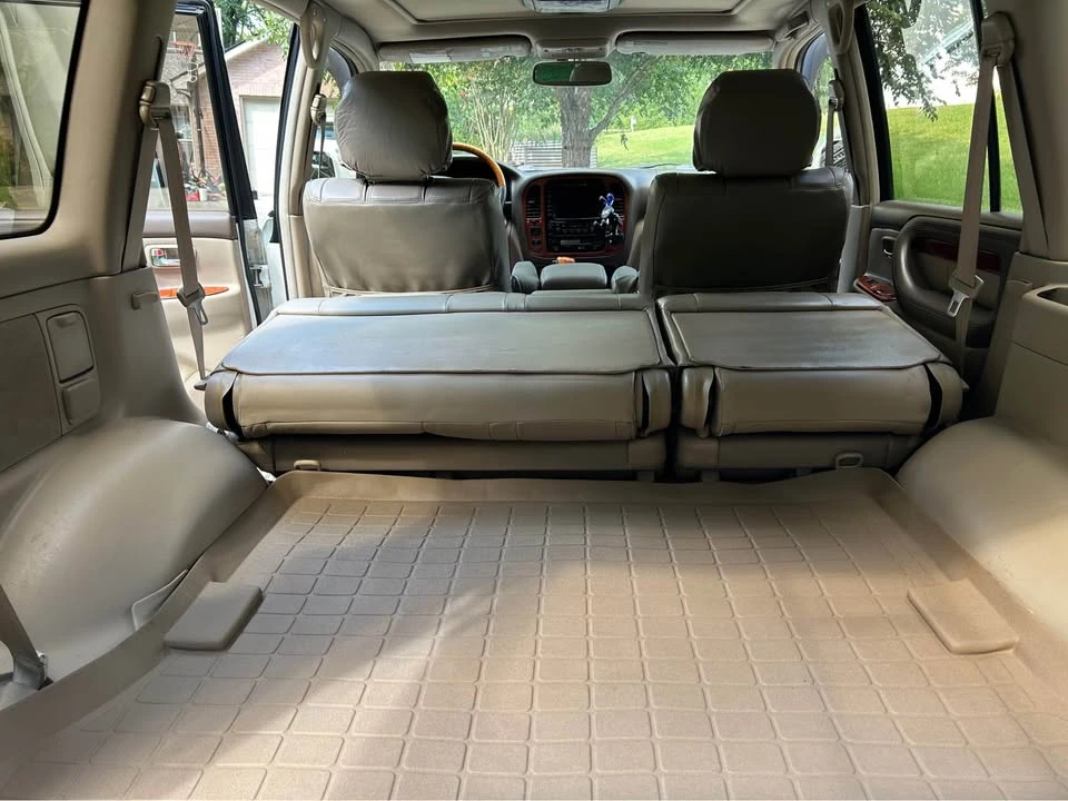 2002 Lexus LX 2nd Gen - Image 10 of 14
