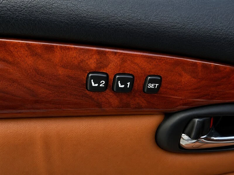2002 Lexus SC430 - Image 17 of 20
