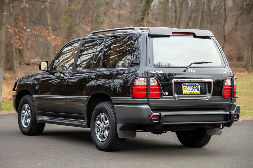 2002 Lexus LX 2nd Gen - Image 4 of 19