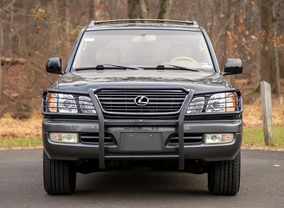 2002 Lexus LX 2nd Gen - Image 6 of 19