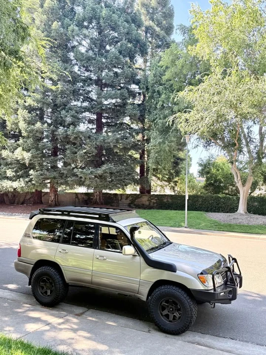 2002 Lexus LX 2nd Gen - Image 6 of 14