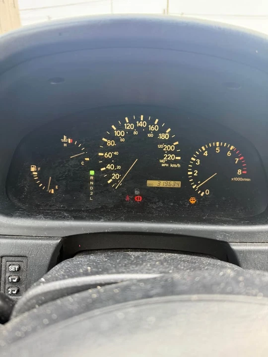 2002 Lexus RX 1st Gen - Image 9 of 11