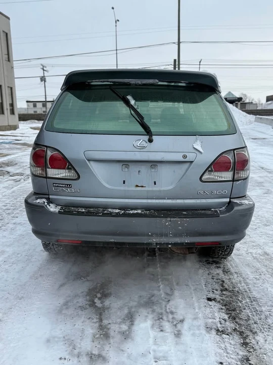 2002 Lexus RX 1st Gen - Image 5 of 11