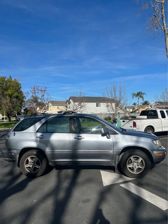 2002 Lexus RX 1st Gen - Image 6 of 20