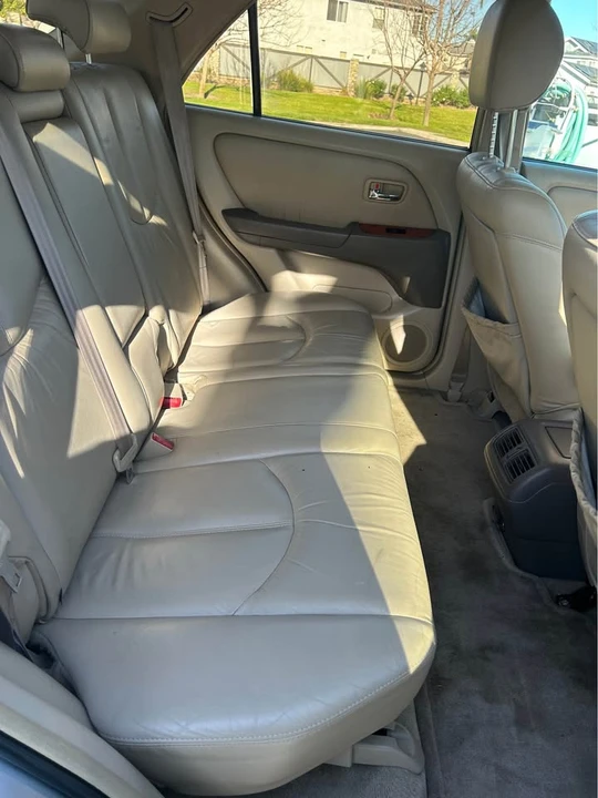 2002 Lexus RX 1st Gen - Image 12 of 20