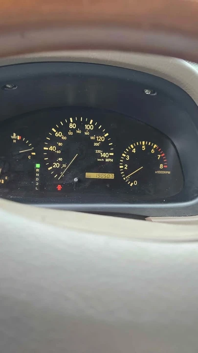 2002 Lexus RX 1st Gen - Image 5 of 10