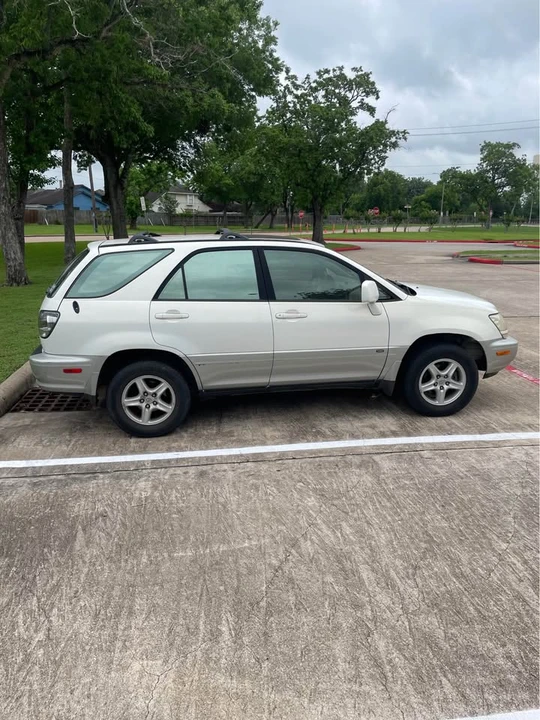 2002 Lexus RX 1st Gen - Image 3 of 7