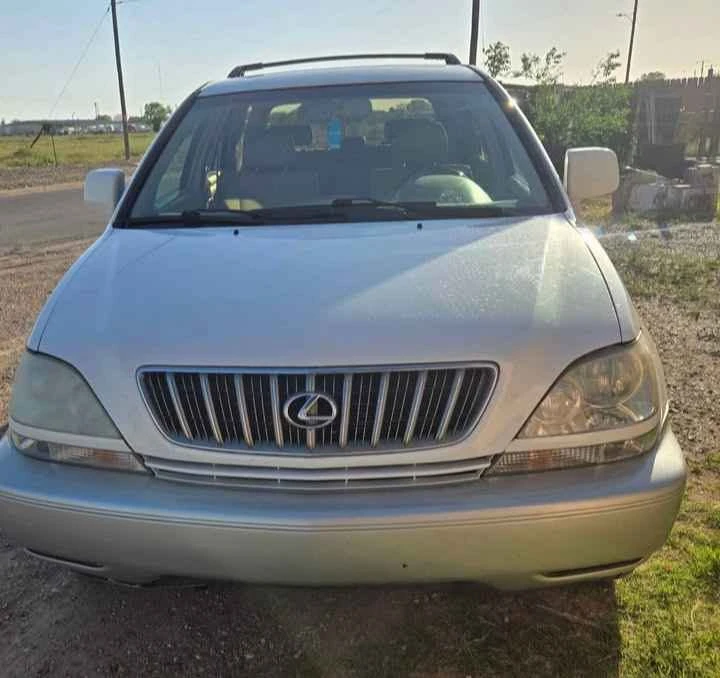 2002 Lexus RX 1st Gen - Image 4 of 9