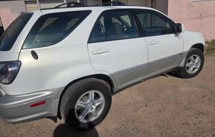 2002 Lexus RX 1st Gen - Image 5 of 9