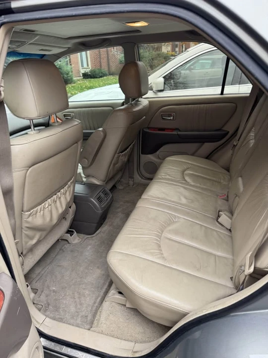 2002 Lexus RX 1st Gen - Image 11 of 14