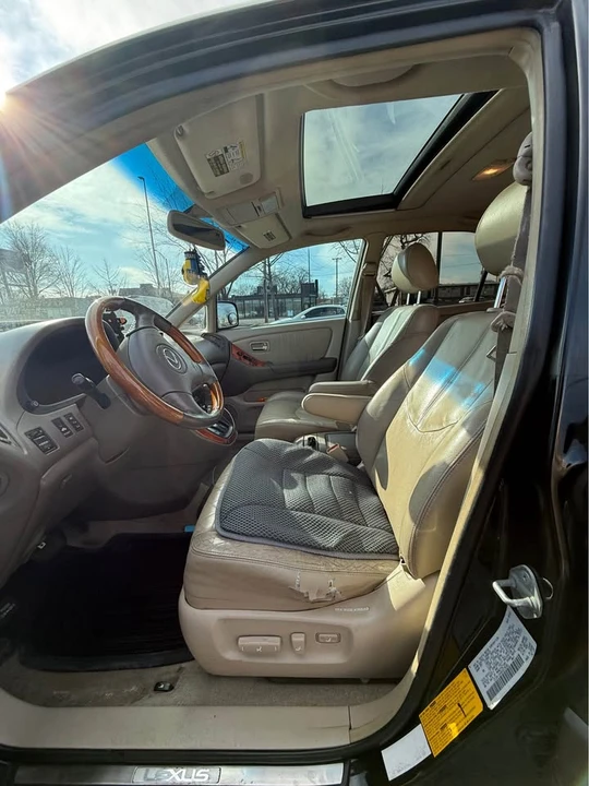 2002 Lexus RX 1st Gen - Image 7 of 14