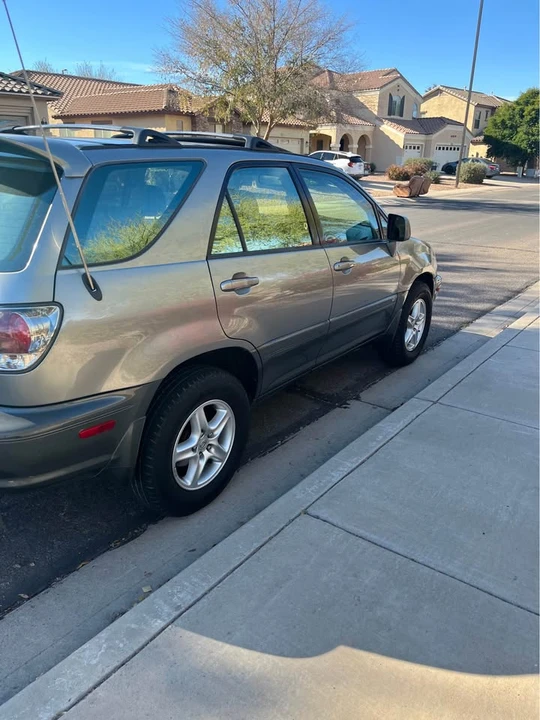 2002 Lexus RX 1st Gen - Image 3 of 7