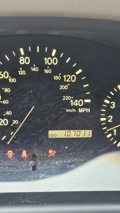 2002 Lexus RX 1st Gen - Image 9 of 11