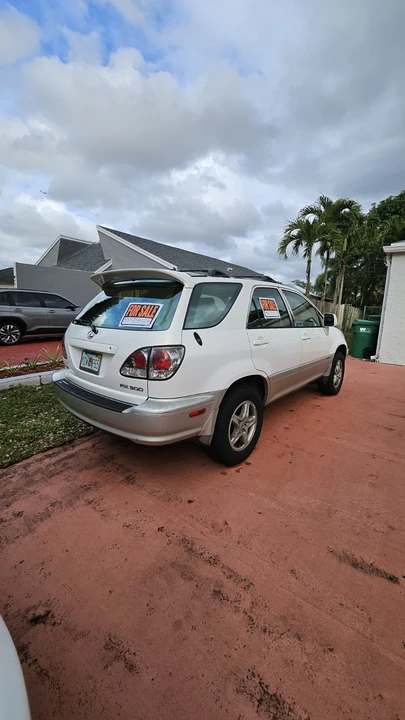 2002 Lexus RX 1st Gen - Image 5 of 11