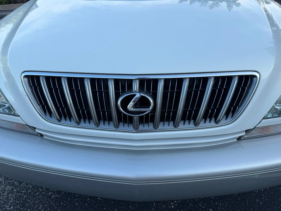 2002 Lexus RX 1st Gen - Image 12 of 31