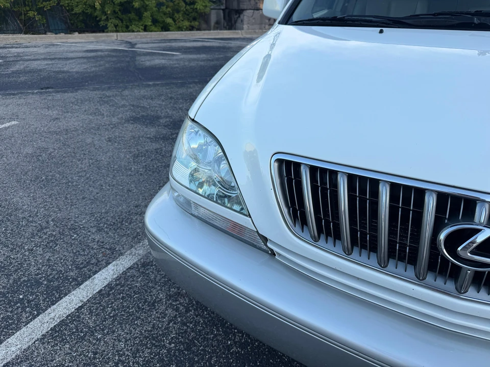 2002 Lexus RX 1st Gen - Image 11 of 31