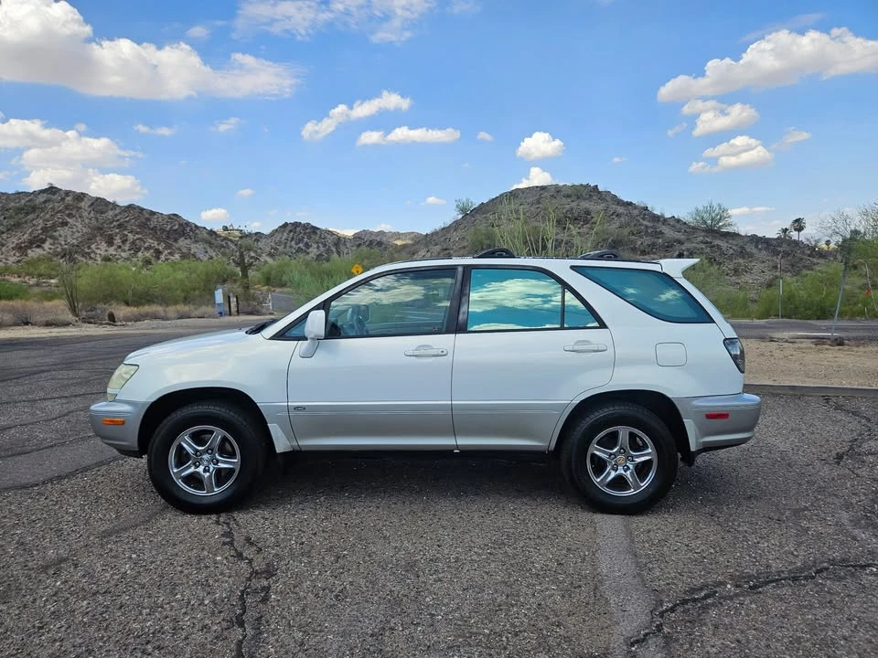 2002 Lexus RX 1st Gen - Image 6 of 13