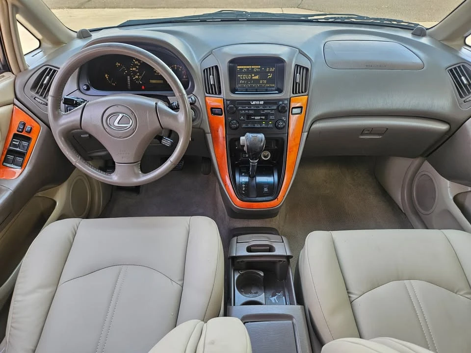 2002 Lexus RX 1st Gen - Image 10 of 13