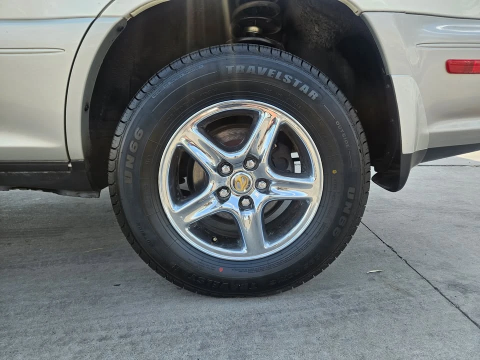 2002 Lexus RX 1st Gen - Image 9 of 13