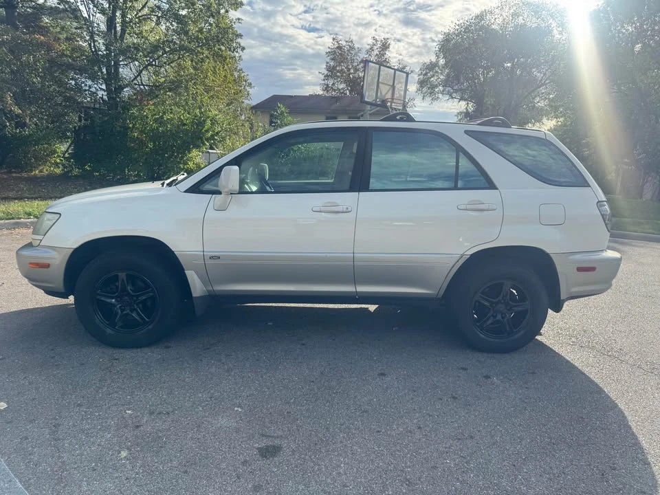 2002 Lexus RX 1st Gen - Image 4 of 11