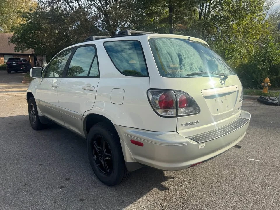 2002 Lexus RX 1st Gen - Image 7 of 11
