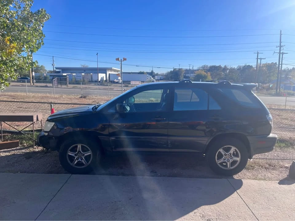 2002 Lexus RX 1st Gen - Image 2 of 6