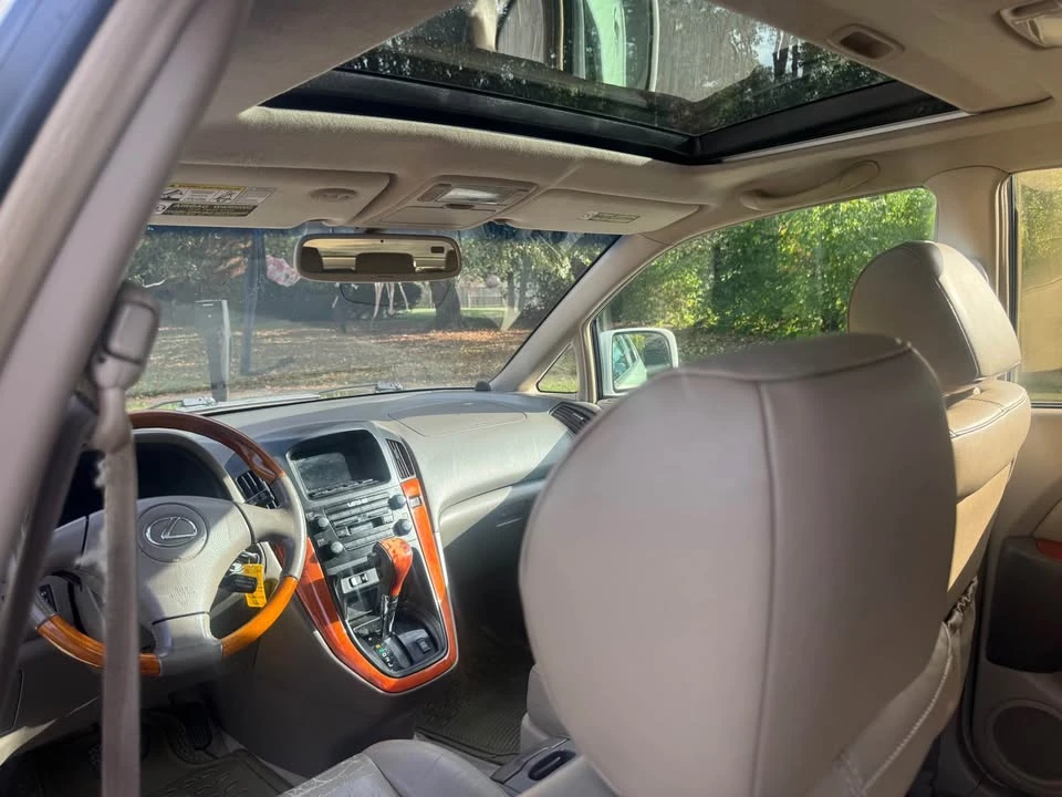 2002 Lexus RX 1st Gen - Image 11 of 11