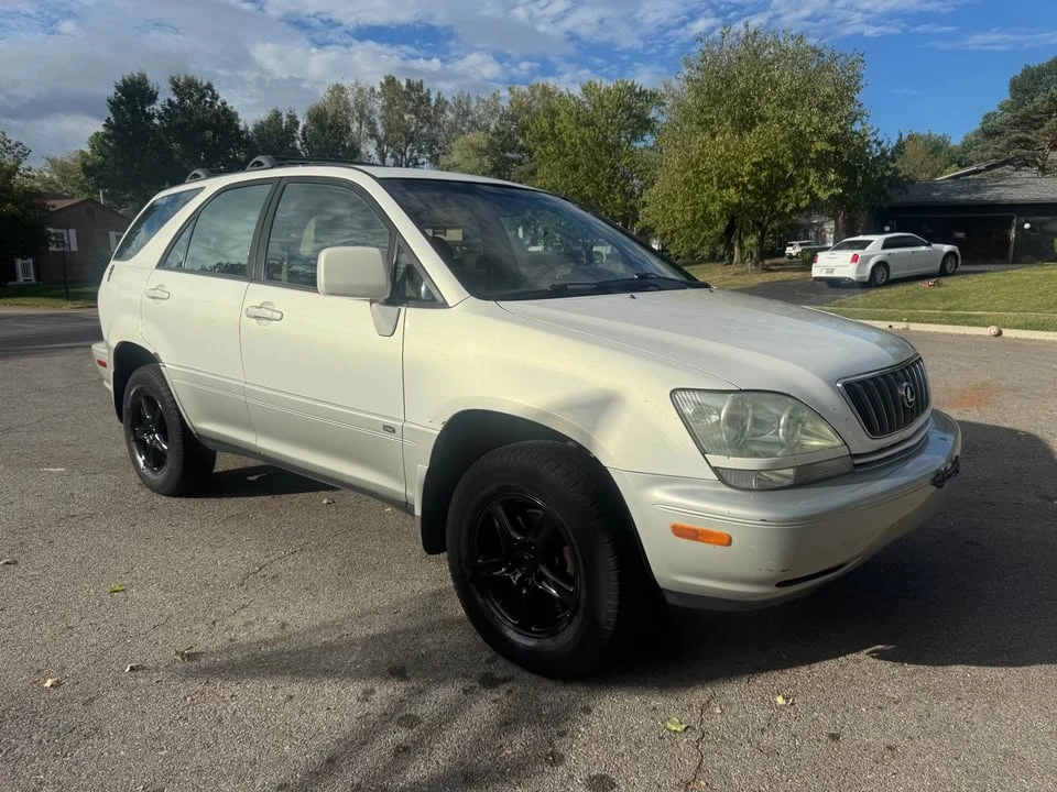 2002 Lexus RX 1st Gen - Image 3 of 11