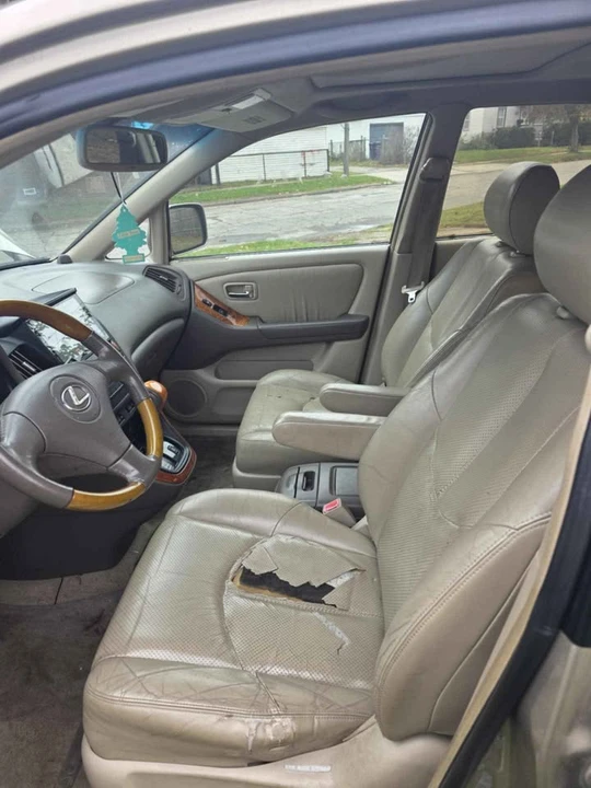 2002 Lexus RX 1st Gen - Image 8 of 10