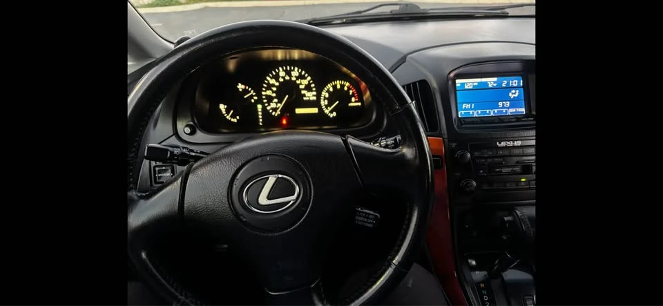2002 Lexus RX 1st Gen - Image 8 of 8