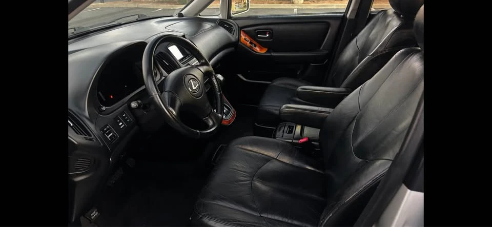 2002 Lexus RX 1st Gen - Image 6 of 8