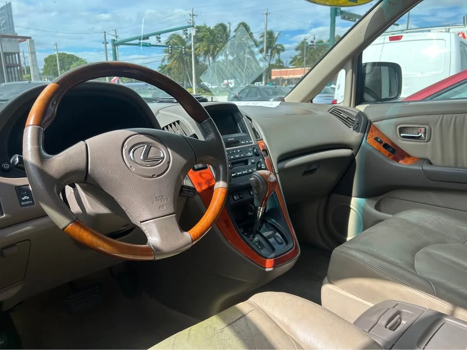 2002 Lexus RX 1st Gen - Image 5 of 8
