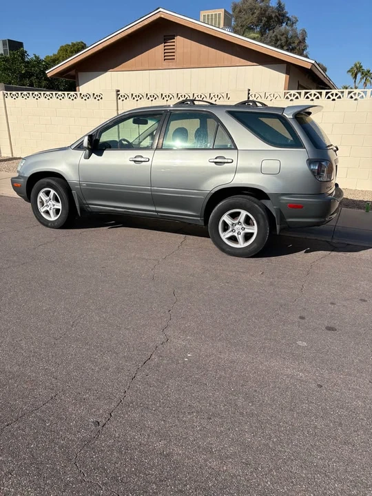 2002 Lexus RX 1st Gen - Image 4 of 8