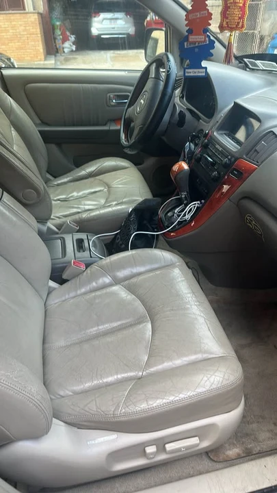 2002 Lexus RX 1st Gen - Image 3 of 3