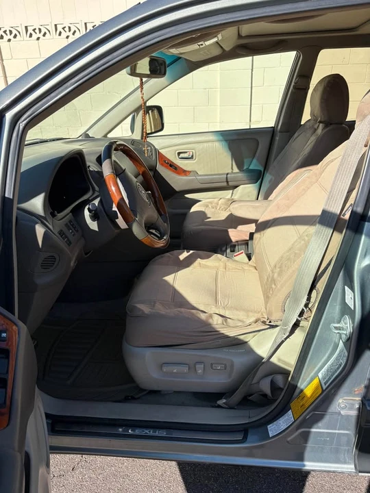 2002 Lexus RX 1st Gen - Image 6 of 8