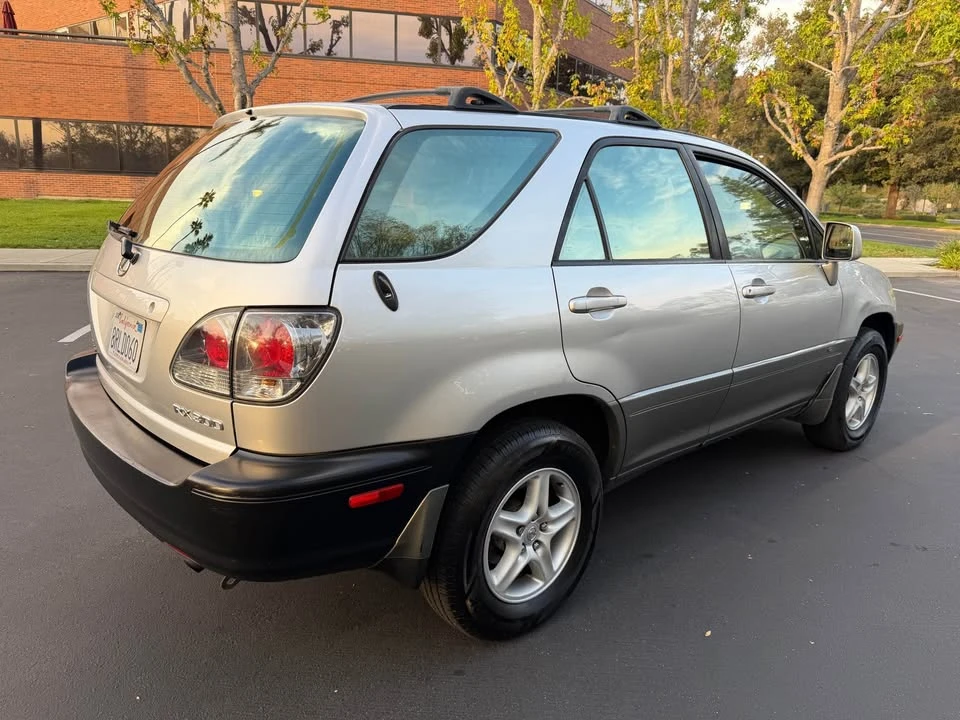 2002 Lexus RX 1st Gen - Image 6 of 14