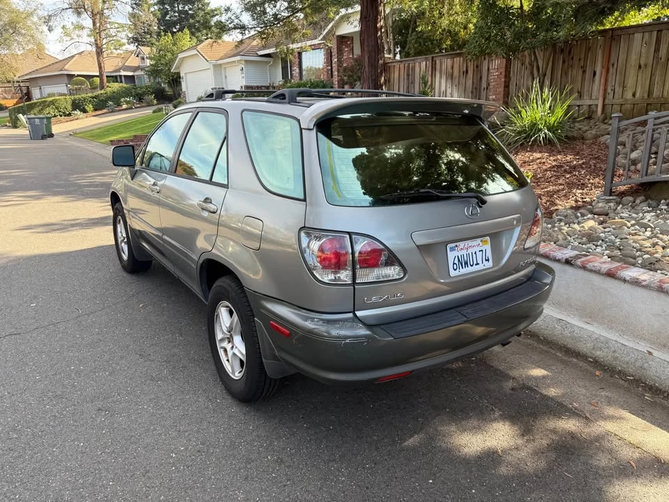 2002 Lexus RX 1st Gen - Image 3 of 7