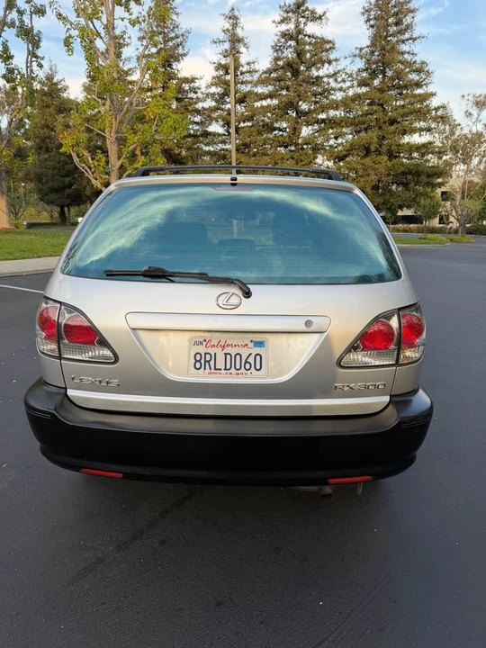 2002 Lexus RX 1st Gen - Image 7 of 14